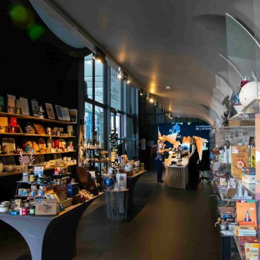 Idées cadeaux fête des mères et pères : découvrez la boutique du 70.8 à Brest